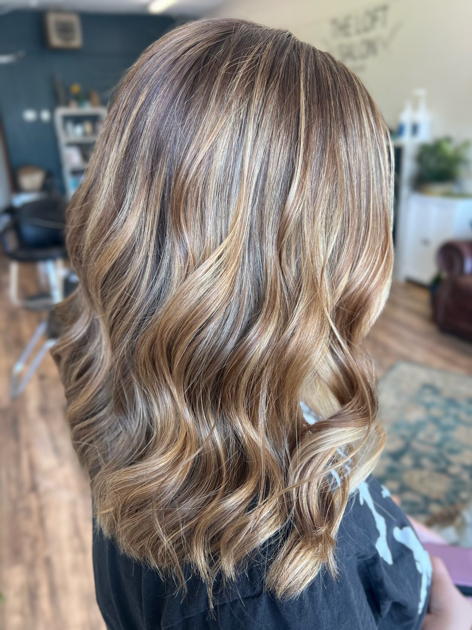Highlights by Courtney Phelps Hair in Fayetteville,TN